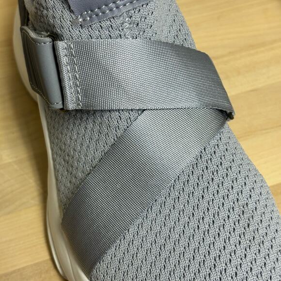 Shoedazzle Sakura Silver Crossstrap Sneakers W7 EU38 - Picture 2 of 8